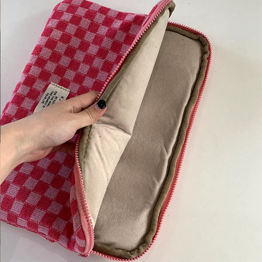 Funda Retro de Punto Checkerboard para Portátil y Tablet